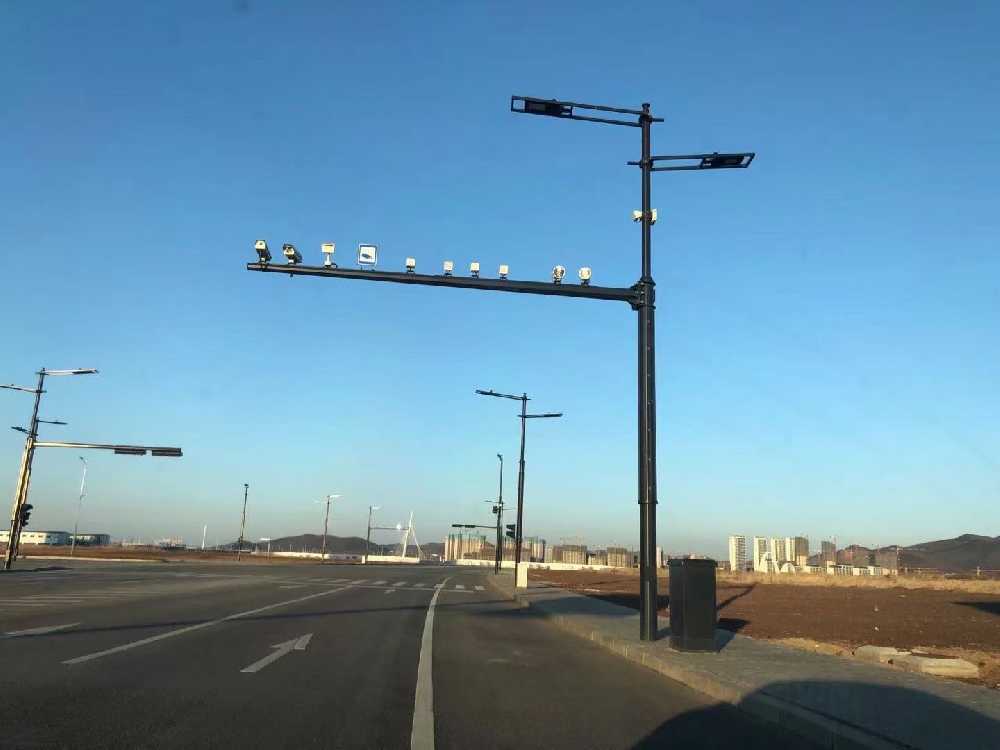 英德市黑龙江佳木斯综合路灯杆项目